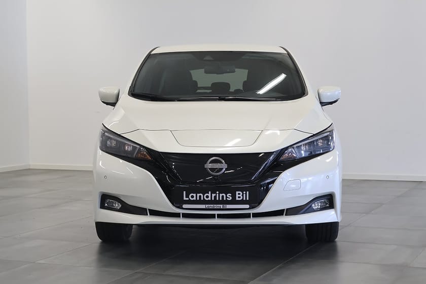 Bild 2 av Nissan Leaf N-Connecta 40 kwh / 360° / V-Hjul / Värmepump / Nyserv