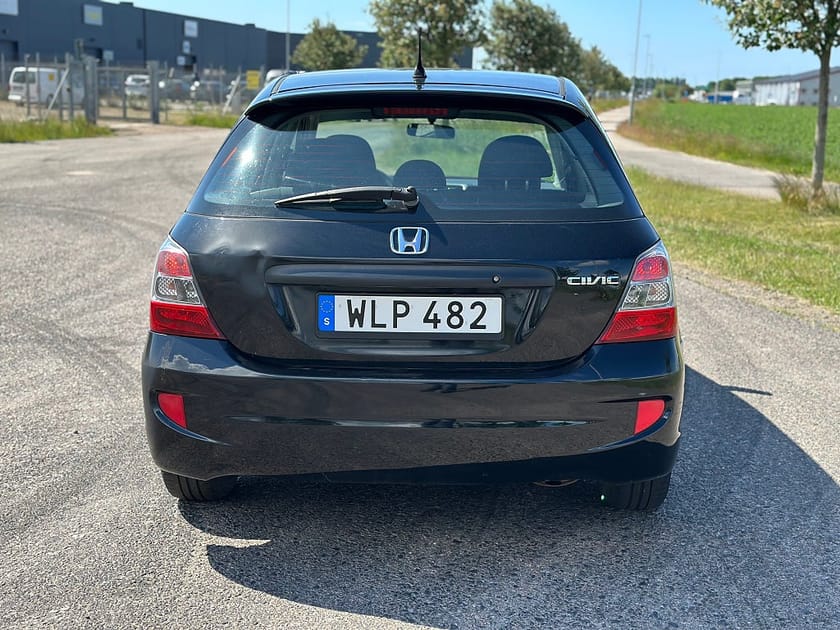 Bild 5 av Honda Civic 5-dörrar 1.6 Euro 4 AUTOMAT