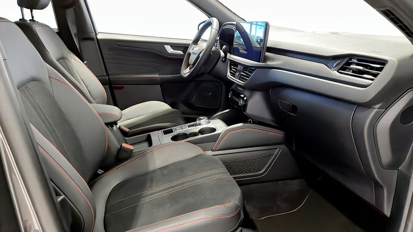 Bild 3 av Ford Kuga Plug-In Hybrid ST-Line X Black Edition PHEV 243hk Aut