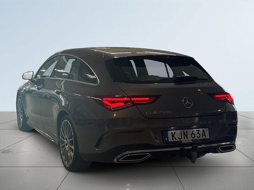Bild 5 av Mercedes-Benz CLA 250 e Shooting Brake AMG Line Drag Panorama Navi B-kamera Värmare S&V