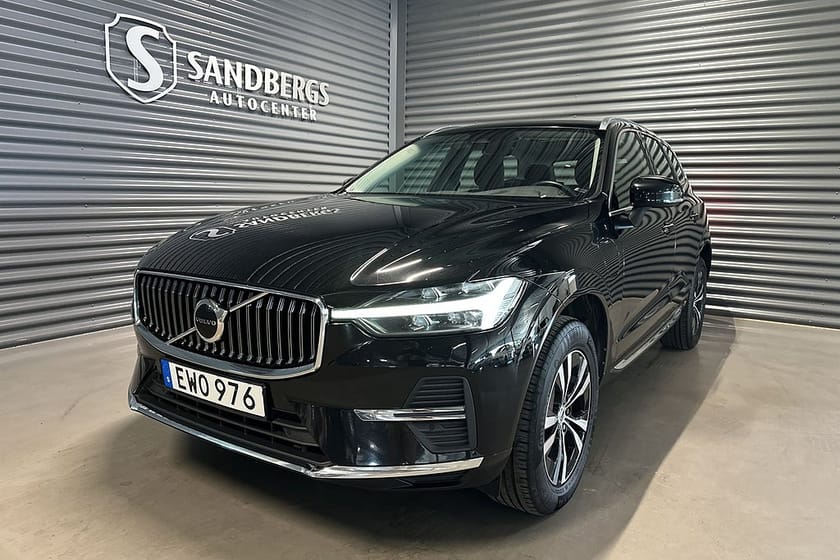 Bild 1 av Volvo XC60 Recharge T6 AWD Core Edition Backkamera Navi Panorama