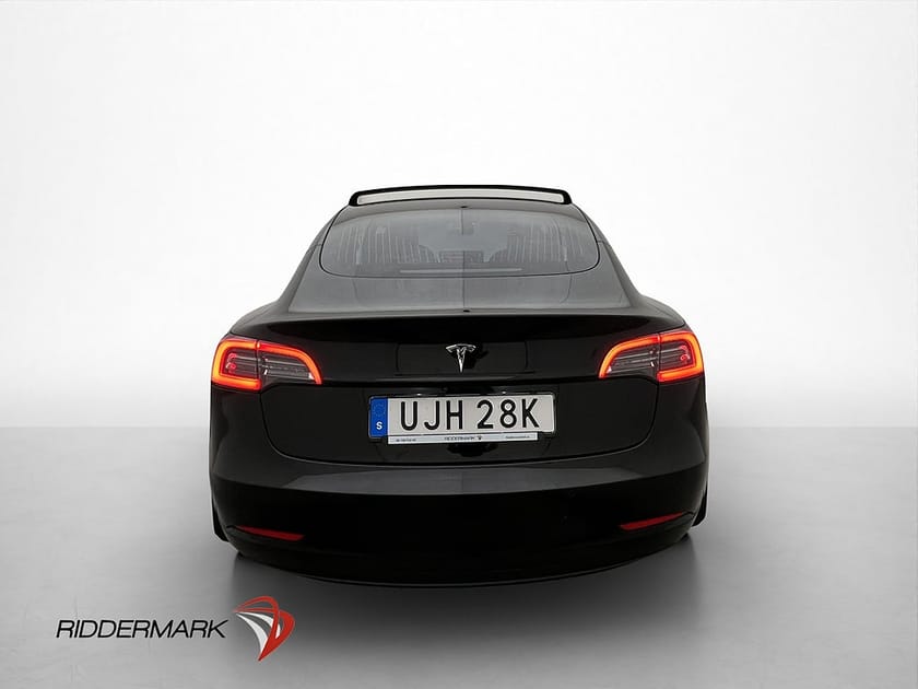 Bild 4 av Tesla Model 3 Long Range AWD Pano Skinn B-Kamera AP Navi