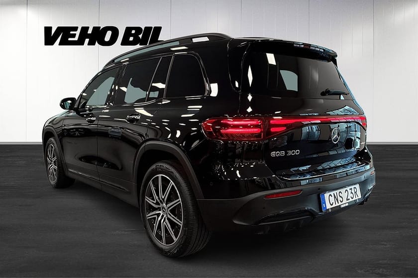Bild 4 av Mercedes-Benz EQB 300 4MATIC 360° AMG Minnestolar Distronic Keyless 7Sits