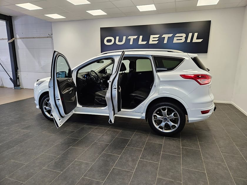 Bild 3 av Ford Kuga 2.0 TDCi 163hk AWD 4x4 Powershift Titanium X Drag