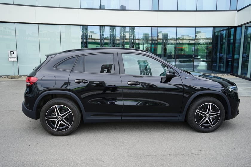 Bilde 5 av Mercedes-Benz EQA 300 4MATIC EQA300 AMG / mye fint utstyr !