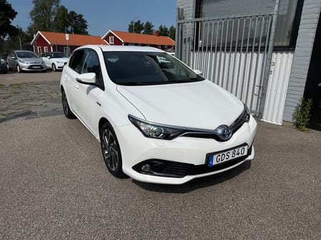 Toyota Auris Hybrid 136HK 5D ACTIVE PLUS