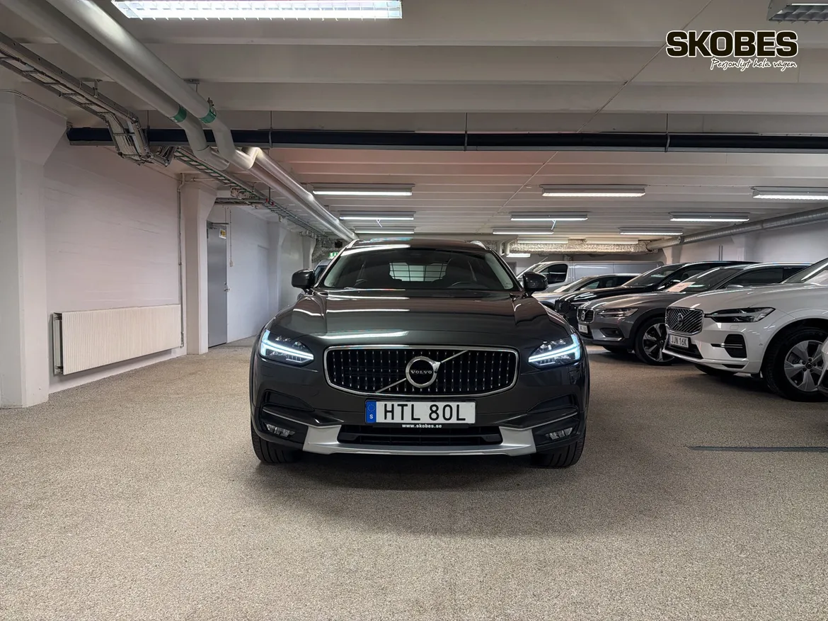 Volvo V90 Cross Country