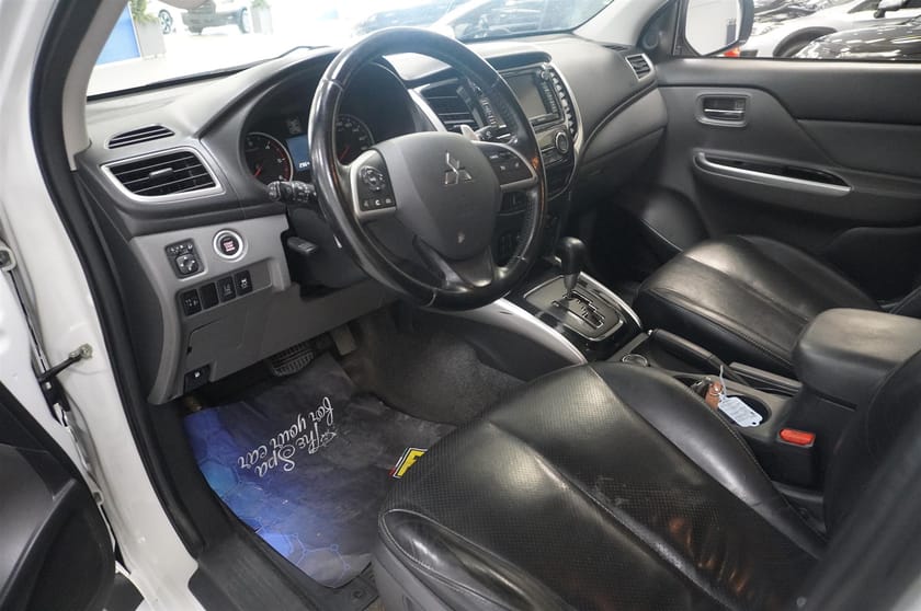 Bild 2 av Mitsubishi L200 Dubbelhytt 2.4 Di-D Business Double Cab 181 hk Aut