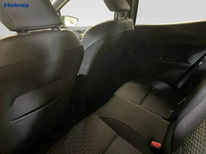 Bild 11 av 13 – Renault Clio TCe 115 techno