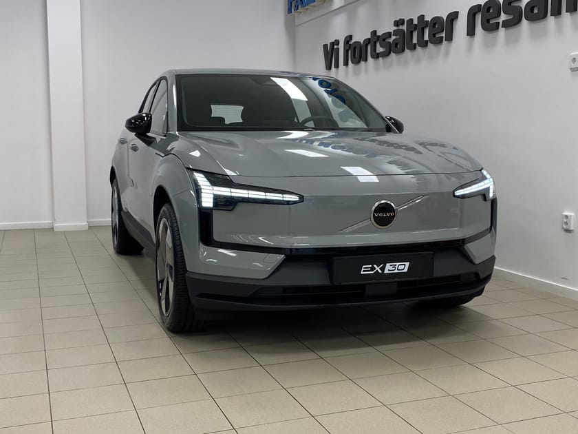 Bild 2 av Volvo EX30 P5 Long Range RWD Plus Privatleas 4579/36m