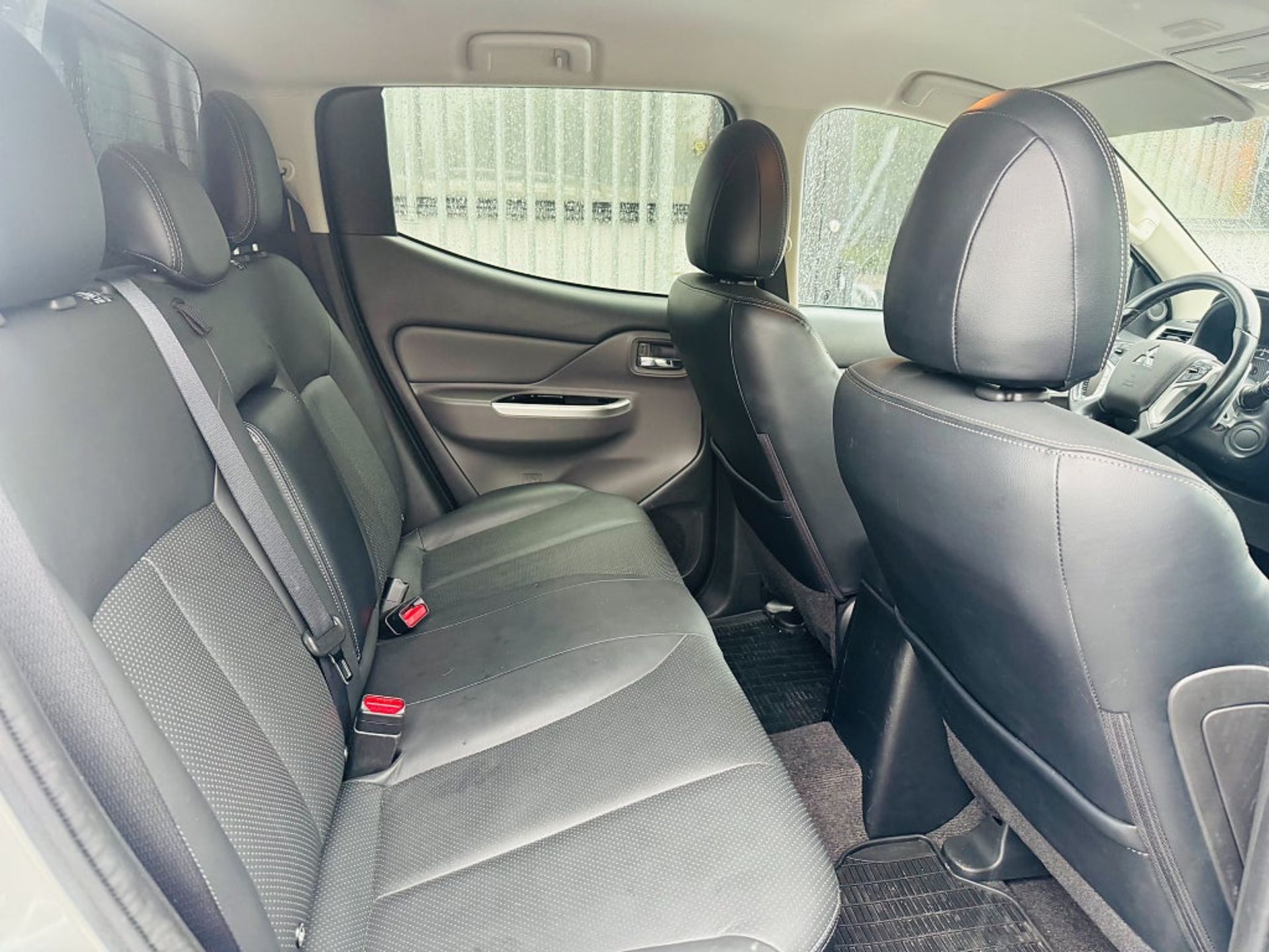 Mitsubishi L200 2017, bild 6/10