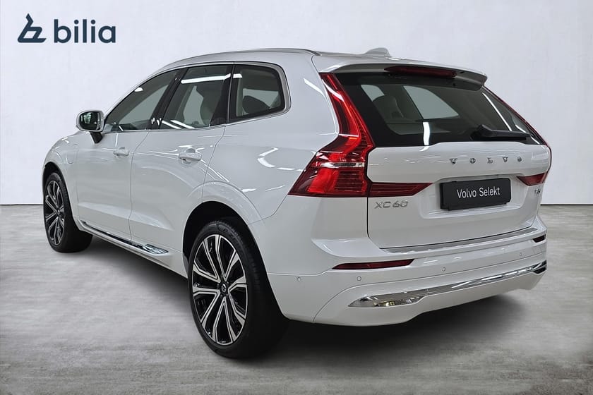 Bild 2 av Volvo XC60 T8 Ultra Bright/Massage/B&W/Panorama/360Kamera