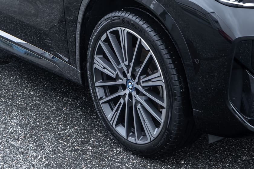 Bilde 3 av BMW iX1 xDrive30 M-Sport Skinn Krok Pano H/K HUD