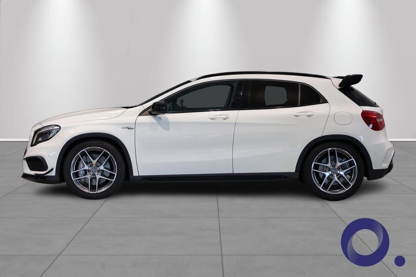 Bilde 2 av Mercedes-Benz GLA 45 AMG ///AMG | Kun kjørt 6800 km!