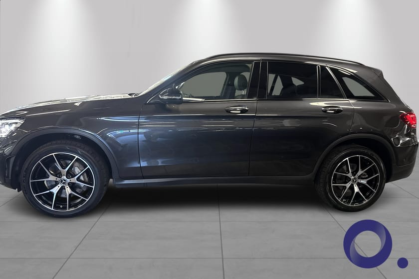Bilde 2 av Mercedes-Benz GLC 300 de 4MATIC | AMG-Line | Pano | Adaptiv-qruise | Memory