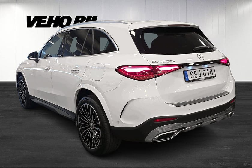 Bild 4 av Mercedes-Benz GLC 300 e 4MATIC 300e 9G AMG Pano Burmester Drag Navi Carplay 360