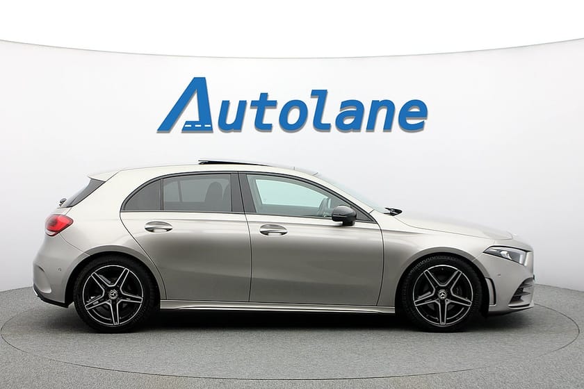 Bild 3 av Mercedes-Benz A 180 7G-DCT AMG Line, Pano, Backkamera 136hk