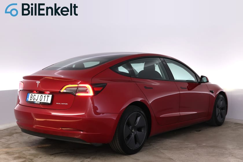 Bild 3 av Tesla Model 3 Long Range AWD Premium Pano Drag