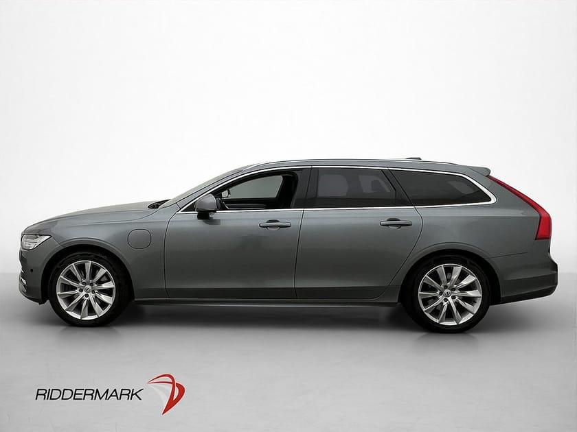 Bild 4 av Volvo V90 T8 AWD Momentum Adv VoC Värmare Kamera BLIS Drag