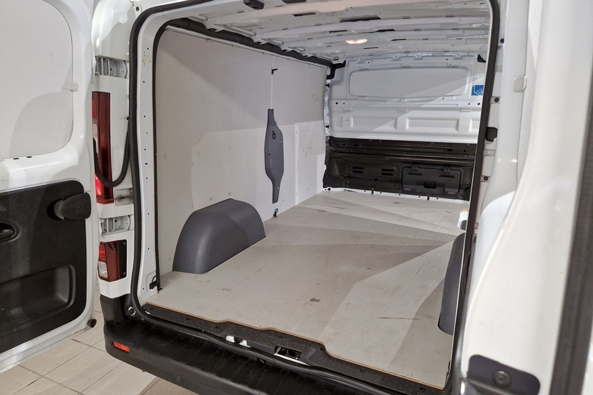Renault Trafic Nordic Line 3.0t 2023, bild 6/10