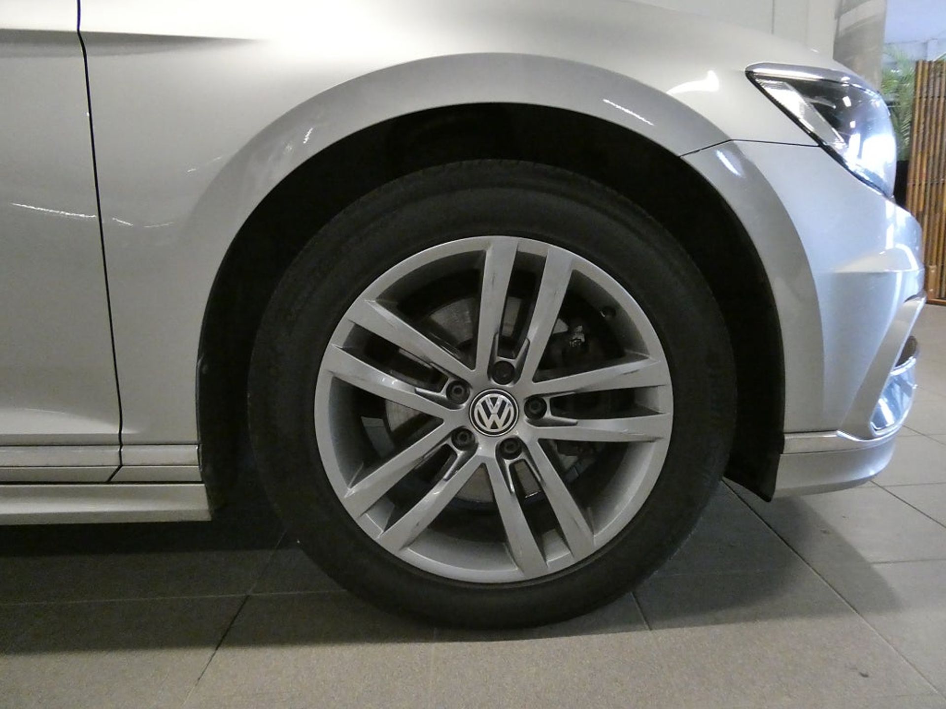 Volkswagen Passat 2.0 TDI 190HK R-line 2017, kuva 6/10