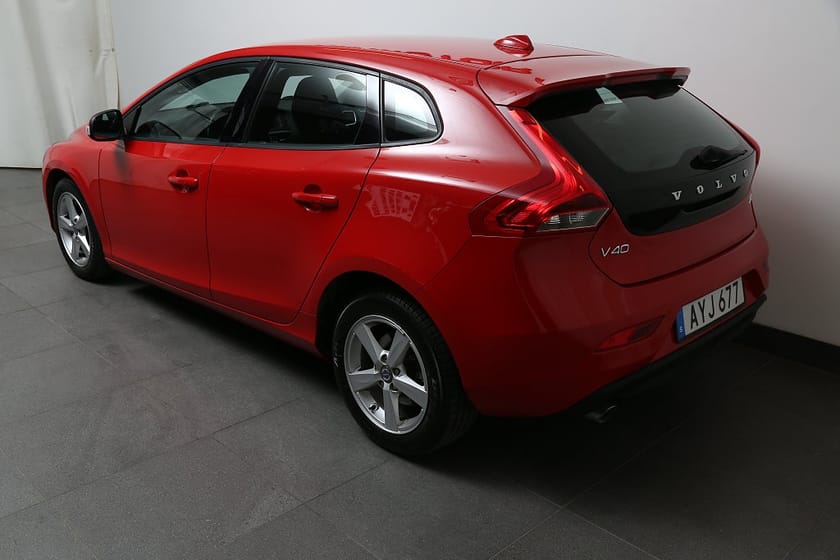 Bild 4 av Volvo V40 D3 150hk Kinetic Nybesiktad P-sensorer Värmare
