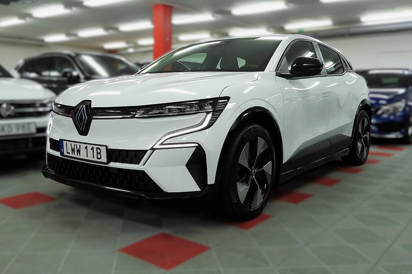 Bild 1 av Renault Mégane E-TECH 60 kWh Lång Range Dragkrok Backkamera Carplay
