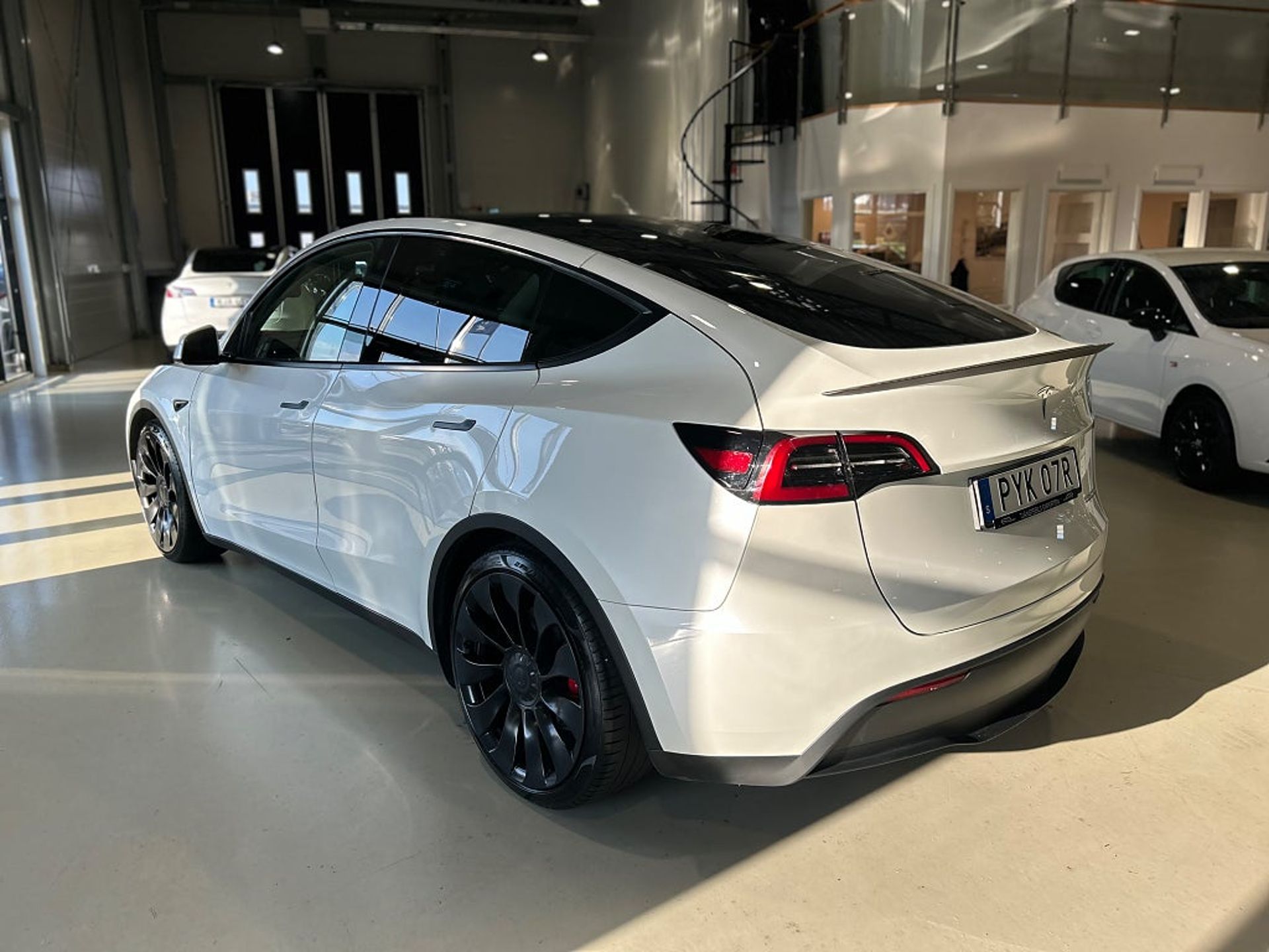 Tesla Model Y 2023, photo 4/10