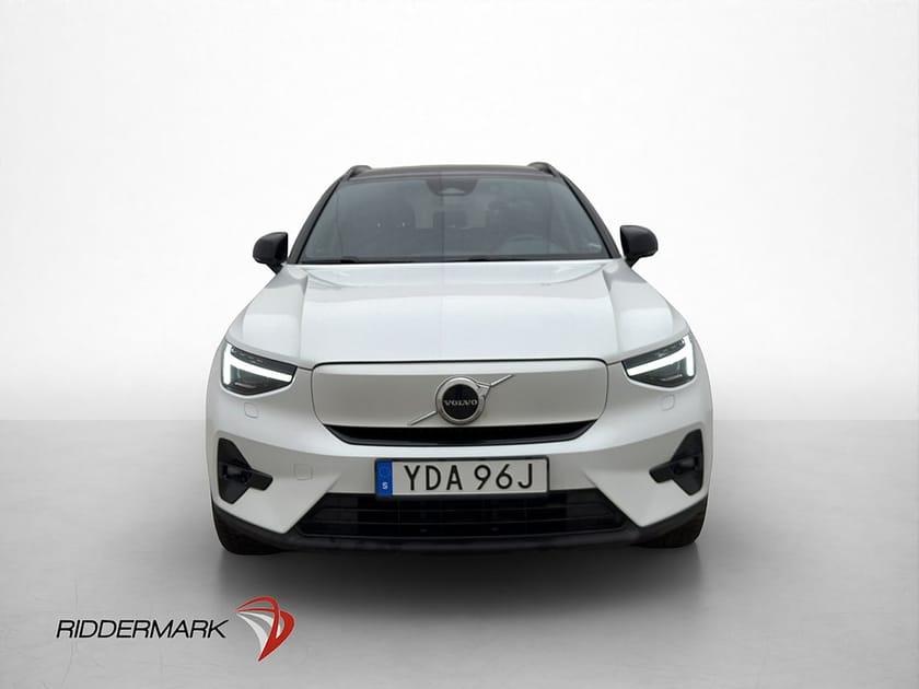 Bild 2 av Volvo XC40 Recharge Twin motor AWD Plus Värmare Dragkrok MOMS