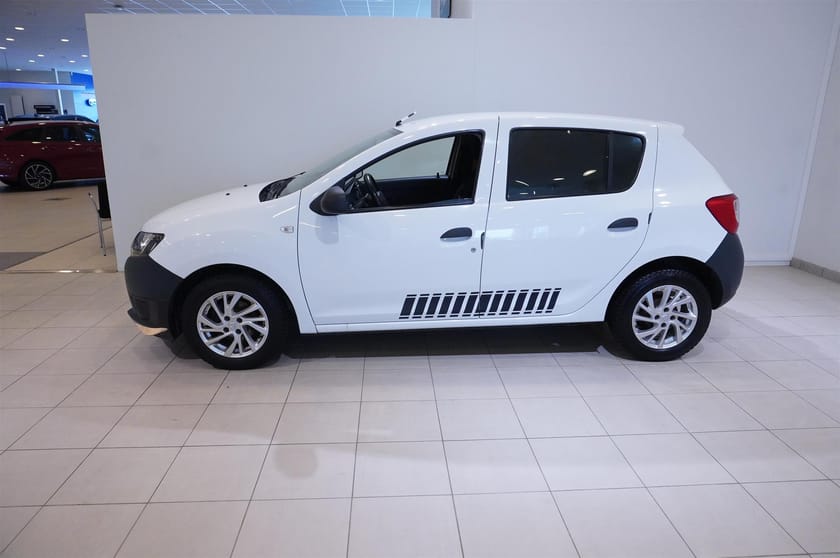 Bild 2 av Dacia Sandero 1,2 75hk Lågmilare Vinterhjul