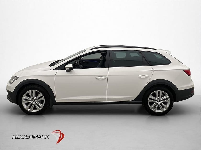 Bild 4 av SEAT Leon X-Perience 1.6 TDI 4Drive 115hk Kamera Drag CarPla