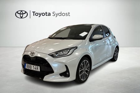 Toyota Yaris Hybrid 130 1.5 5d. Style JBL Panorama Automat Rattvärme Backkamera Adaptiv farthållare Head-up