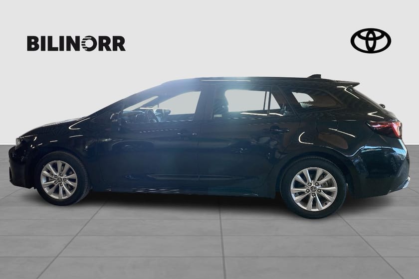 Bild 2 av Toyota Corolla Touring Sports Hybrid Vinterhjul