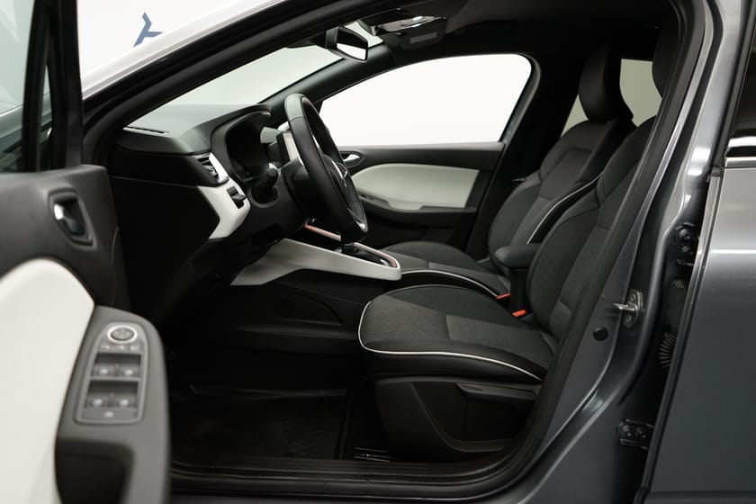 Bild 5 av Renault Clio E-TECH 145 Techno 5-d, Dragkrok, Bakkamera