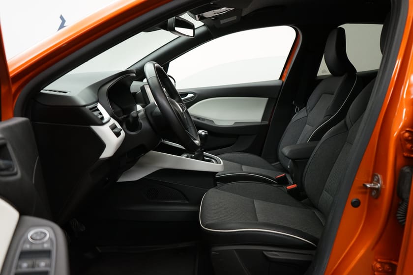 Bild 5 av Renault Clio TCe 90 Techno 5-d