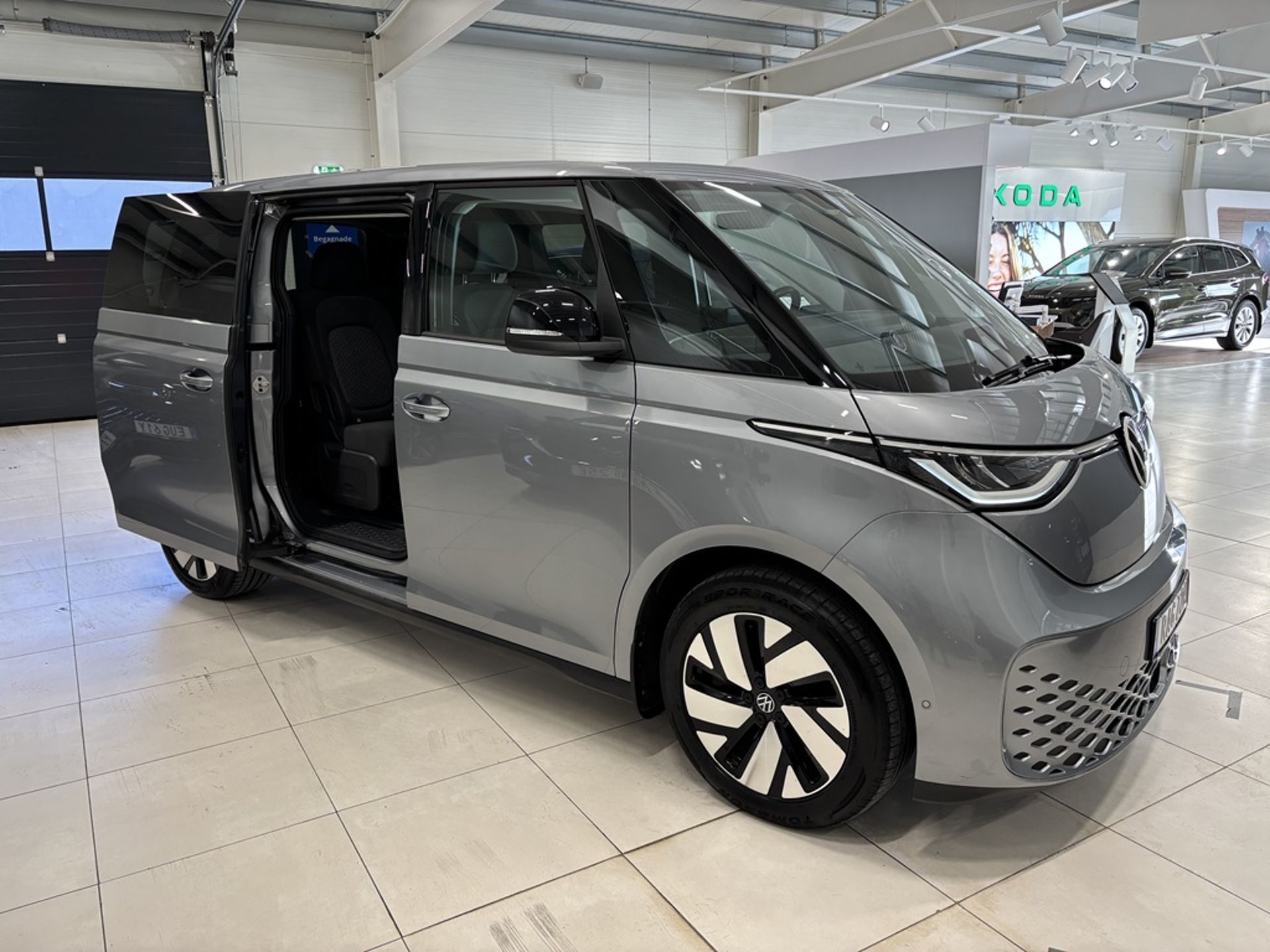Volkswagen ID. Buzz 82 kWh 2023, bild 4/10