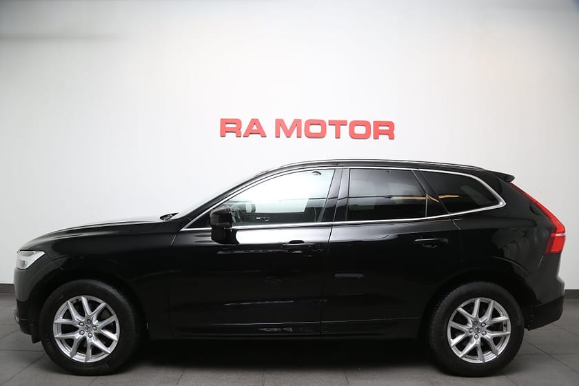 Bild 3 av Volvo XC60 B5 Bensin 250hk Momentum Adv SE AWD Kamera Navi Leasbar