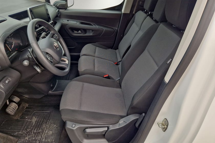 Bild 4 av Toyota ProAce City 1.2 Turbo 130hk Bensin Automat