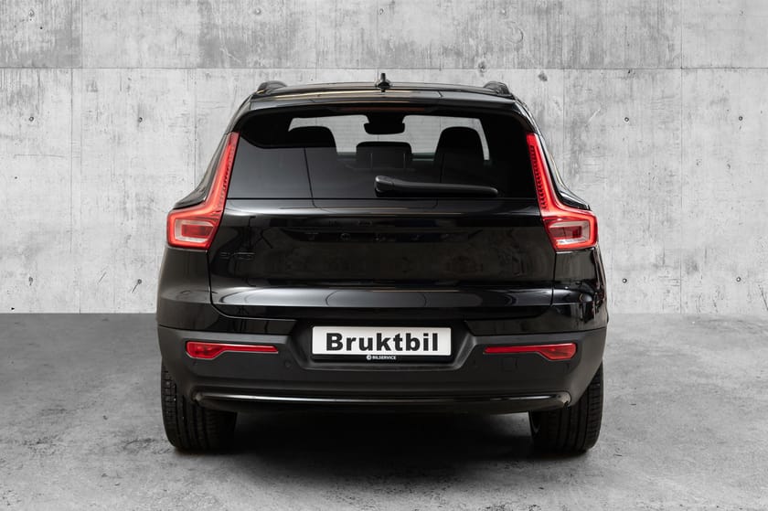 Bilde 3 av Volvo EX40 Twin Motor Ultra Black Edition/Hengerfeste/20"/Pano/Alt Utstyr!