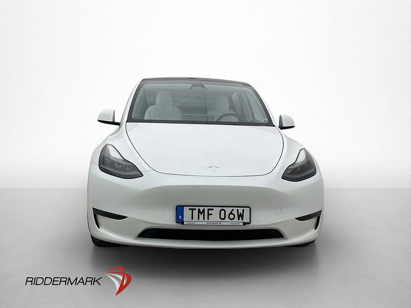 Bild 3 av Tesla Model Y Long Range AWD Autopilot Ljus interiör MOMS