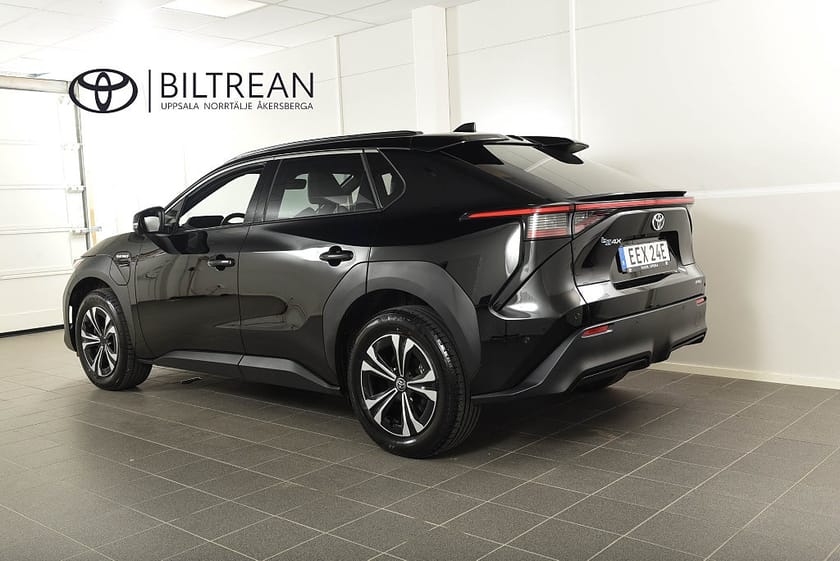 Bild 3 av Toyota bZ4X 71.4 kWh AWD Executive JBL MOMS
