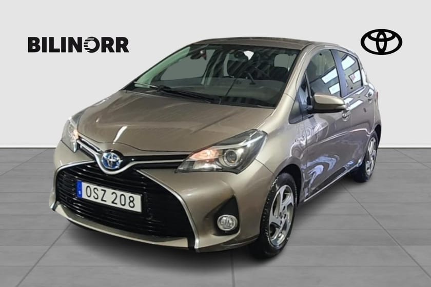Bild 1 av Toyota Yaris Hybrid 1,5 HSD 5-D ACTIVE V-HJUL