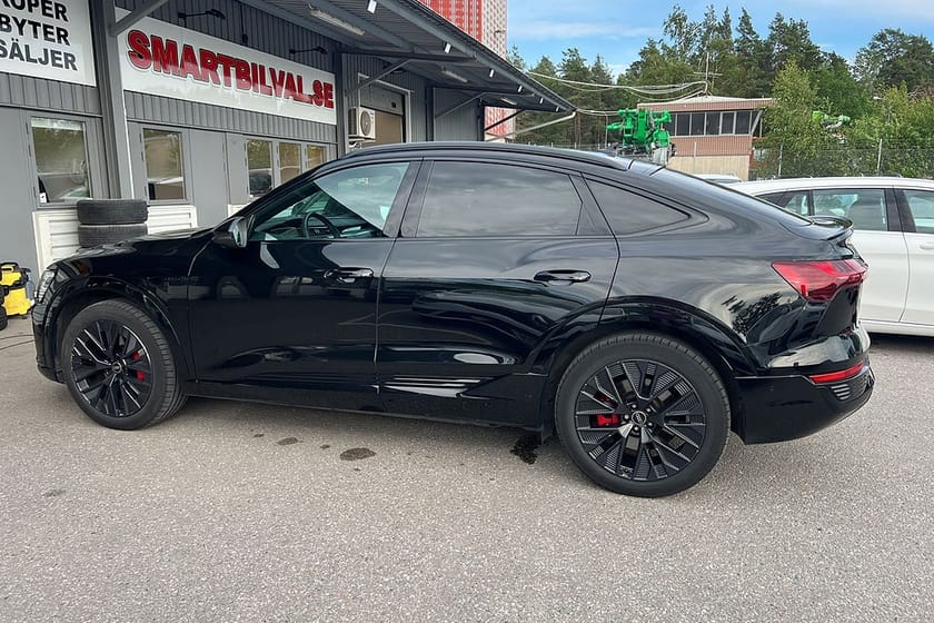 Bild 3 av Audi Q8 Sportback 55 e-tron quattro S Line MOMS 1 Ägare