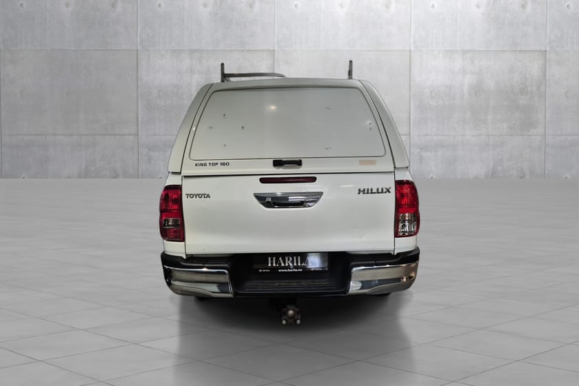 Bilde 4 av Toyota Hilux Dobbelcab D-Cab 4d 2.4 Diesel Automat 6 gir 4x4 SR+