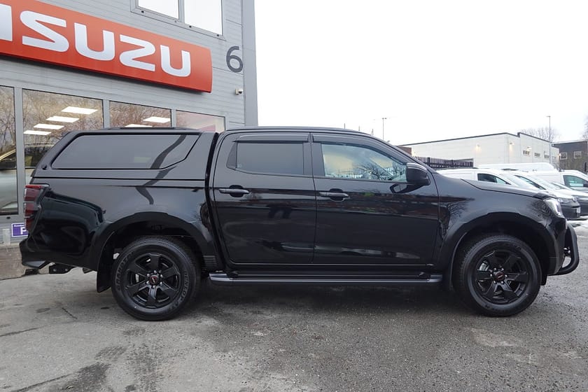 Bild 3 av Isuzu D-Max Crew Cab XRX |4219:-skatt| 3.995:-/mån Facelift | OMG LEV