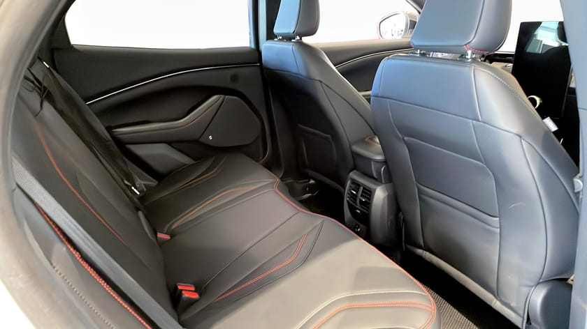 Bild 5 av Ford Mustang Mach-E Standard Range AWD 269hk Teknikpaket + | Pano | B&O
