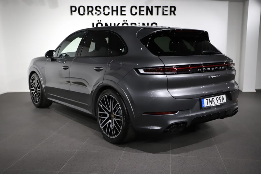 Bild 3 av Porsche Cayenne S E-Hybrid 519 HK