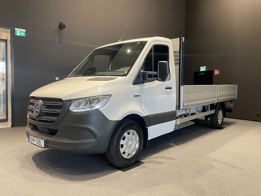 Bild 2 av Mercedes-Benz eSprinter 420 Chassi 81 kWh 113 FLAK! - Kampanj OMGÅNDE LEVERANS!