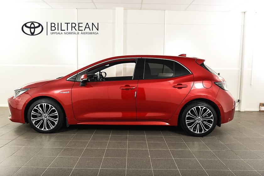 Bild 2 av Toyota Corolla Hybrid 1,8 Elhybrid Executive Head-Up Drag M&K-Värm Backkamera