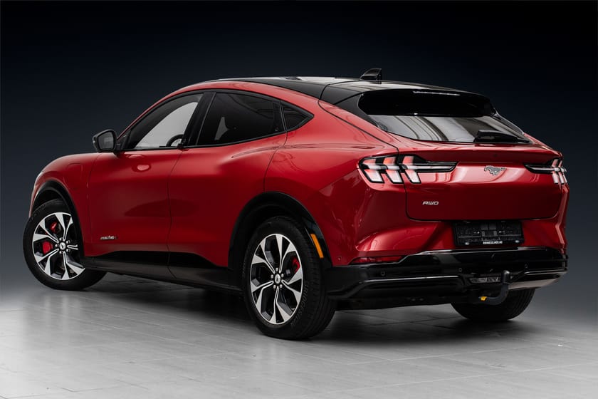 Bilde 2 av Ford Mustang Mach-E Long Range AWD LR /Panoramatak/Krok/ 360/